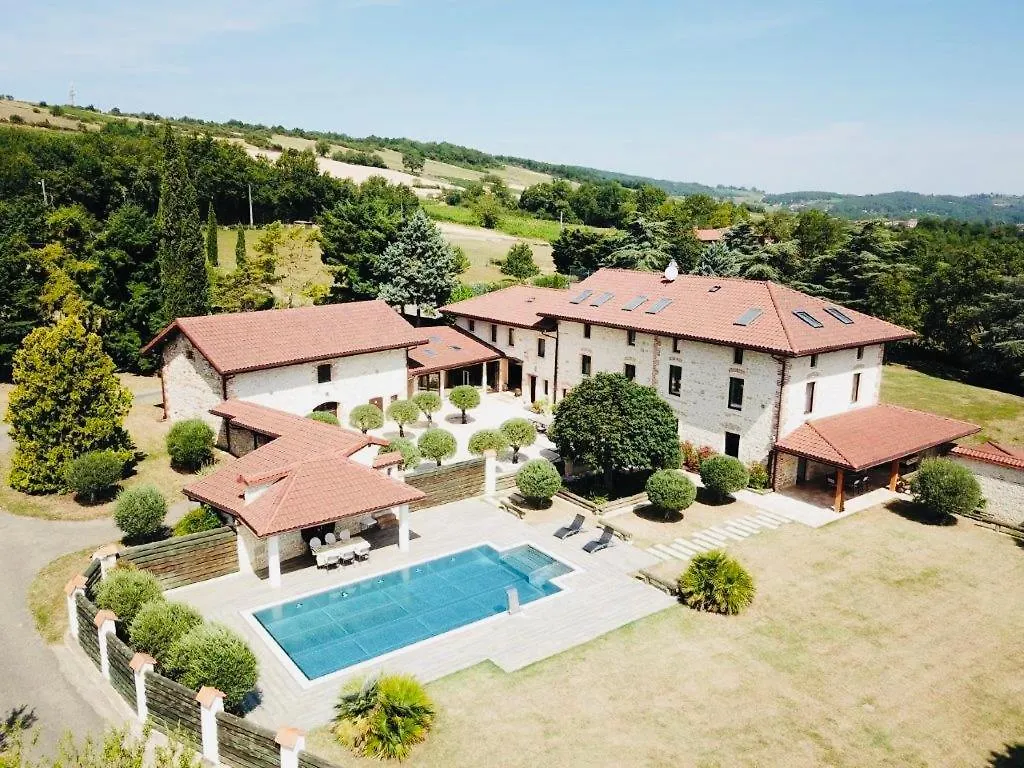 Le Clos Dore contacts